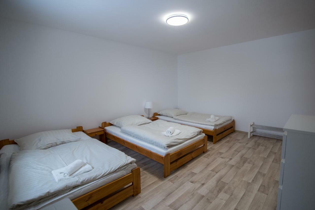 Apartment Sarka Hostka  ภายนอก รูปภาพ